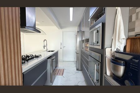 Apartamento à venda com 119m², 3 quartos e 2 vagas Apartamento à venda com 119m², 3 quartos e 2 vagasCozinha