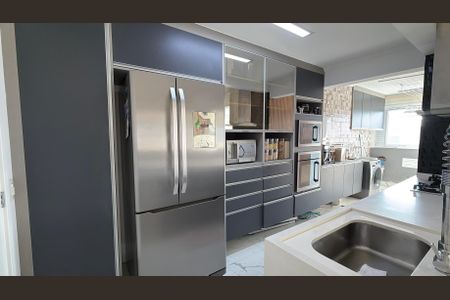 Apartamento à venda com 119m², 3 quartos e 2 vagas Apartamento à venda com 119m², 3 quartos e 2 vagasCozinha