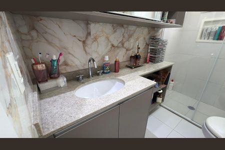 Apartamento à venda com 119m², 3 quartos e 2 vagas Apartamento à venda com 119m², 3 quartos e 2 vagasBanheiro da Suíte