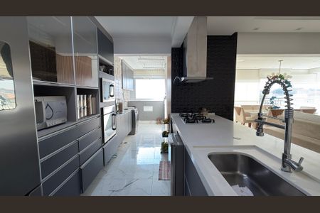 Apartamento à venda com 119m², 3 quartos e 2 vagas Apartamento à venda com 119m², 3 quartos e 2 vagasCozinha