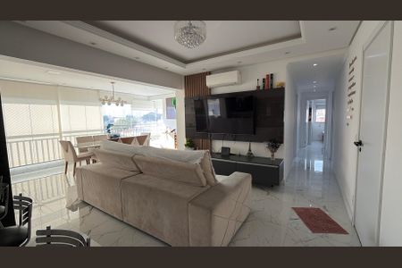 Apartamento à venda com 119m², 3 quartos e 2 vagas Apartamento à venda com 119m², 3 quartos e 2 vagasSala