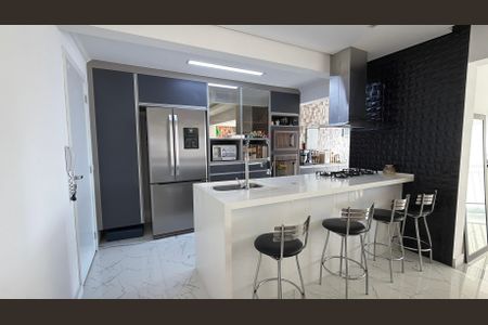 Apartamento à venda com 119m², 3 quartos e 2 vagas Apartamento à venda com 119m², 3 quartos e 2 vagasCozinha