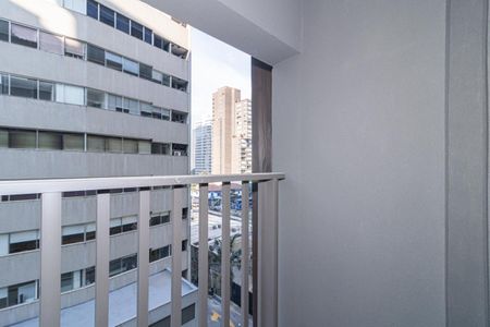 Apartamento à venda com 204m², 3 quartos e 3 vagas Apartamento à venda com 204m², 3 quartos e 3 vagasÁrea de Serviço