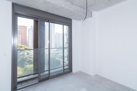 Apartamento à venda com 204m², 3 quartos e 3 vagas Apartamento à venda com 204m², 3 quartos e 3 vagasQuarto Suíte 2