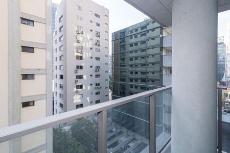 Apartamento à venda com 204m², 3 quartos e 3 vagas Apartamento à venda com 204m², 3 quartos e 3 vagasVaranda da Suíte 1