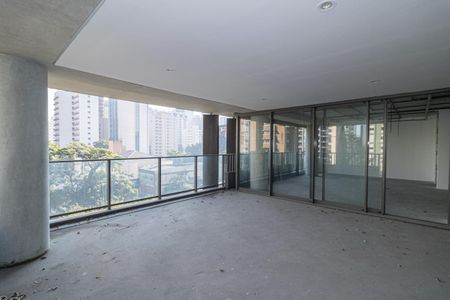 Apartamento à venda com 204m², 3 quartos e 3 vagas Apartamento à venda com 204m², 3 quartos e 3 vagasVaranda da Sala