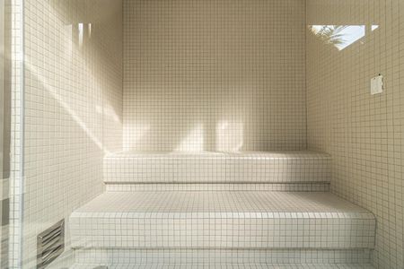 Apartamento à venda com 204m², 3 quartos e 3 vagas Apartamento à venda com 204m², 3 quartos e 3 vagasÁrea comum - Sauna