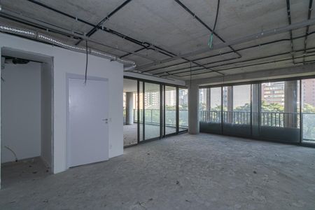 Apartamento à venda com 204m², 3 quartos e 3 vagas Apartamento à venda com 204m², 3 quartos e 3 vagasSala