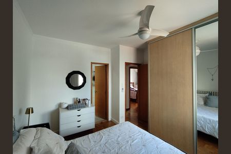 Apartamento à venda com 100m², 4 quartos e 1 vaga Apartamento à venda com 100m², 4 quartos e 1 vagaSuíte