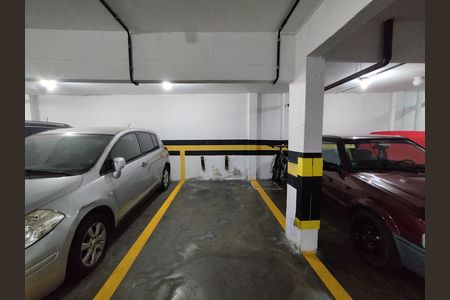 Apartamento à venda com 100m², 4 quartos e 1 vaga Apartamento à venda com 100m², 4 quartos e 1 vagaVaga Coberta