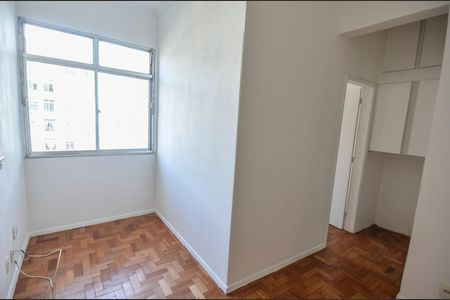 Sala de apartamento para alugar com 2 quartos, 50m² em Vila Isabel, Rio de Janeiro