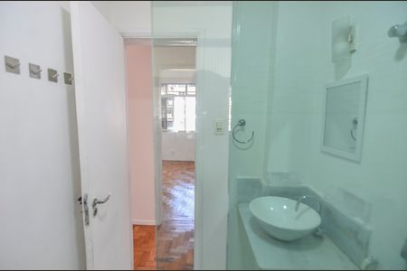 Apartamento para alugar com 50m², 2 quartos e sem vagaBanheiro