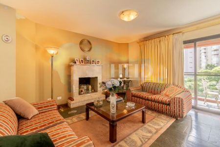 Apartamento à venda com 216m², 4 quartos e 3 vagas