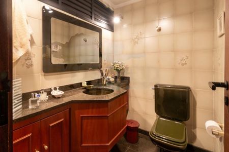 Apartamento à venda com 216m², 4 quartos e 3 vagas