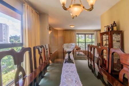Apartamento à venda com 216m², 4 quartos e 3 vagas
