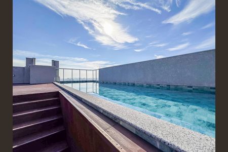 Apartamento para alugar com 41m², 2 quartos e sem vaga Apartamento para alugar com 41m², 2 quartos e sem vagaÁrea comum - Piscina