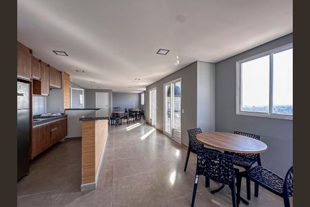 Apartamento para alugar com 41m², 2 quartos e sem vaga Apartamento para alugar com 41m², 2 quartos e sem vagaÁrea comum - Salão de festas