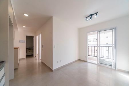 Sala de apartamento para alugar com 2 quartos, 41m² em Vila Eldizia, Santo André