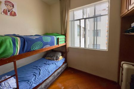 Quarto 2 de apartamento para alugar com 2 quartos, 87m² em Centro, Curitiba
