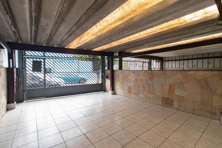 Casa à venda com 125m², 4 quartos e 2 vagas Casa à venda com 125m², 4 quartos e 2 vagasGaragem