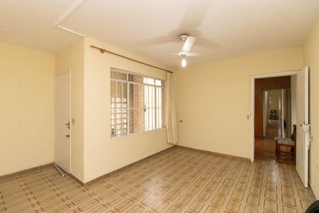 Casa à venda com 125m², 4 quartos e 2 vagas Casa à venda com 125m², 4 quartos e 2 vagasQuarto 4