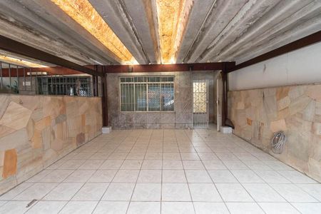 Casa à venda com 125m², 4 quartos e 2 vagas Casa à venda com 125m², 4 quartos e 2 vagasGaragem