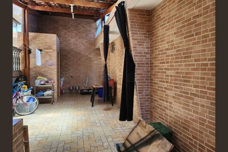 Casa à venda com 120m², 3 quartos e 2 vagas