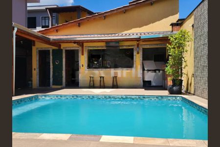 Casa à venda com 120m², 3 quartos e 2 vagas