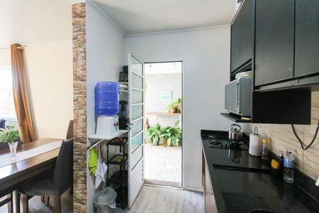 Casa de condomínio à venda com 80m², 2 quartos e 2 vagas Casa de condomínio à venda com 80m², 2 quartos e 2 vagasCozinha