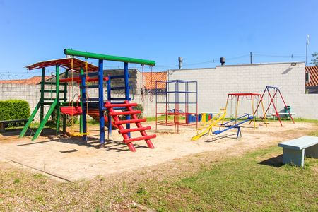 Casa de condomínio à venda com 80m², 2 quartos e 2 vagas Casa de condomínio à venda com 80m², 2 quartos e 2 vagasÁrea comum - Playground