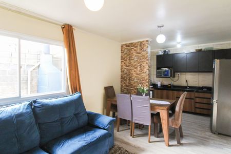 Casa de condomínio à venda com 80m², 2 quartos e 2 vagas Casa de condomínio à venda com 80m², 2 quartos e 2 vagasSala