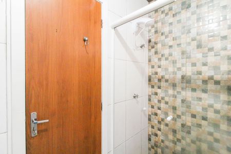 Casa de condomínio à venda com 80m², 2 quartos e 2 vagas Casa de condomínio à venda com 80m², 2 quartos e 2 vagasBanheiro