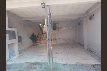 Casa para alugar com 137m², 2 quartos e 2 vagas Casa para alugar com 137m², 2 quartos e 2 vagasÁrea externa