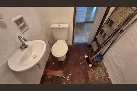 Casa para alugar com 70m², 2 quartos e 1 vaga Casa para alugar com 70m², 2 quartos e 1 vagaBanheiro 2