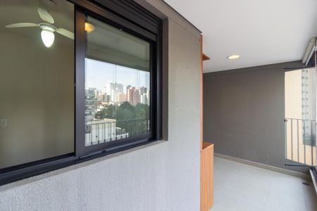 Apartamento para alugar com 70m², 2 quartos e 1 vagaSala