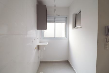 Apartamento para alugar com 40m², 2 quartos e sem vaga Apartamento para alugar com 40m², 2 quartos e sem vagaÁrea de Serviço