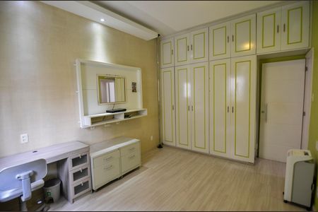 Apartamento para alugar com 115m², 3 quartos e 1 vaga Apartamento para alugar com 115m², 3 quartos e 1 vagaQuarto 2