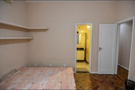 Apartamento para alugar com 115m², 3 quartos e 1 vaga Apartamento para alugar com 115m², 3 quartos e 1 vagaSuíte