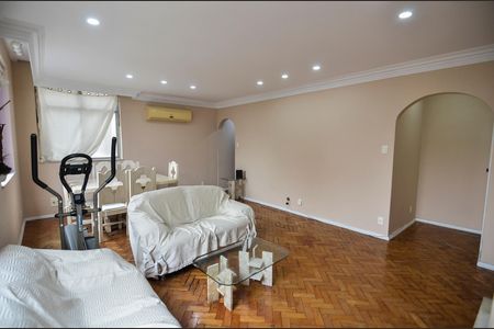 Apartamento para alugar com 115m², 3 quartos e 1 vaga Apartamento para alugar com 115m², 3 quartos e 1 vagaSala