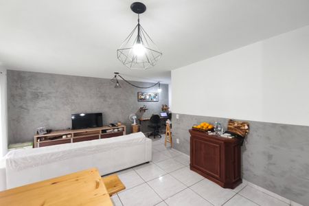 Apartamento à venda com 86m², 3 quartos e 2 vagas Apartamento à venda com 86m², 3 quartos e 2 vagasSala