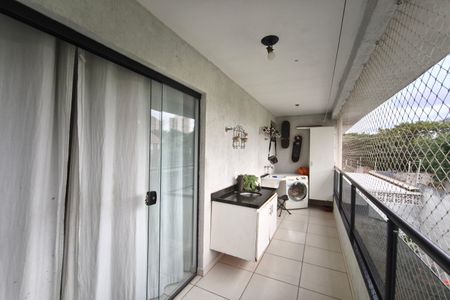 Apartamento à venda com 86m², 3 quartos e 2 vagas Apartamento à venda com 86m², 3 quartos e 2 vagasÁrea de Serviço