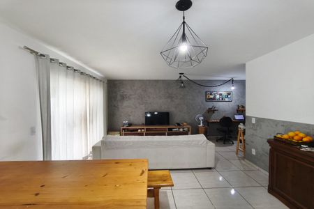 Apartamento à venda com 86m², 3 quartos e 2 vagas Apartamento à venda com 86m², 3 quartos e 2 vagasSala