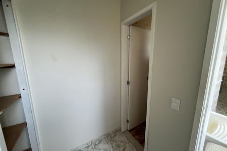 Casa para alugar com 70m², 2 quartos e 1 vaga Casa para alugar com 70m², 2 quartos e 1 vagaQuarto de Serviço