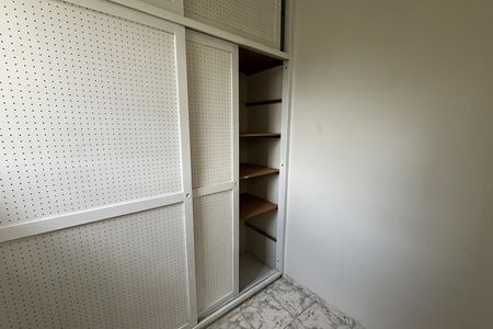 Casa para alugar com 70m², 2 quartos e 1 vaga Casa para alugar com 70m², 2 quartos e 1 vagaQuarto de Serviço