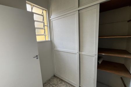 Casa para alugar com 70m², 2 quartos e 1 vaga Casa para alugar com 70m², 2 quartos e 1 vagaQuarto de Serviço