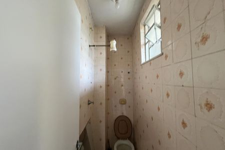 Casa para alugar com 70m², 2 quartos e 1 vaga Casa para alugar com 70m², 2 quartos e 1 vagaBanheiro de serviço