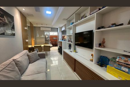 Sala de casa de condomínio à venda com 3 quartos, 85m² em Vargem Grande, Rio de Janeiro