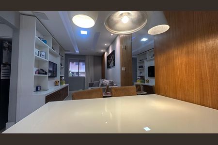 Casa de condomínio à venda com 85m², 3 quartos e 2 vagasSala