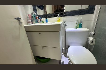 Casa de condomínio à venda com 85m², 3 quartos e 2 vagasBanheiro