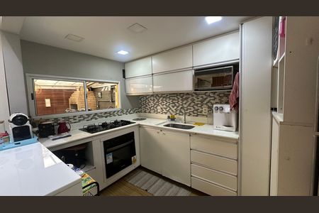 Casa de condomínio à venda com 85m², 3 quartos e 2 vagasCozinha